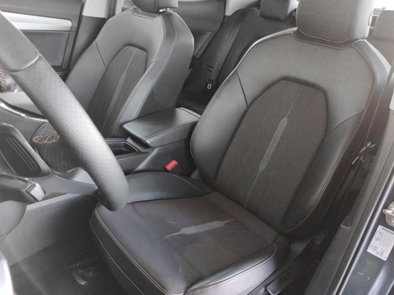 Cupra Formentor 1.5 TSI DSG - foto 24