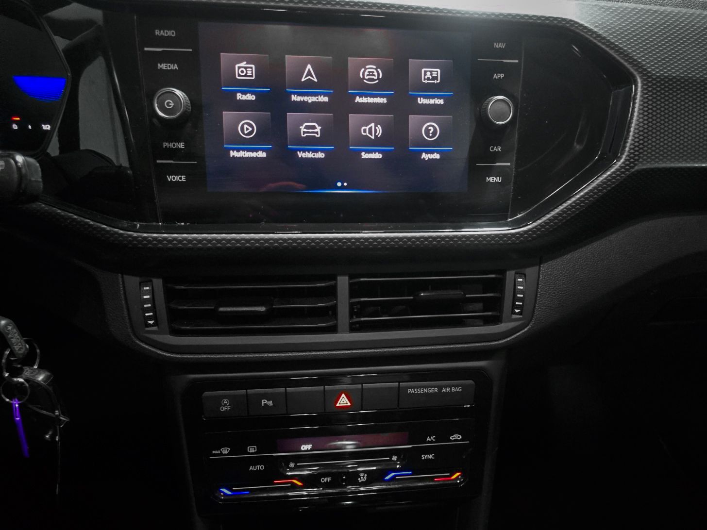 Volkswagen T-Cross Advance 1.0 TSI - foto 17