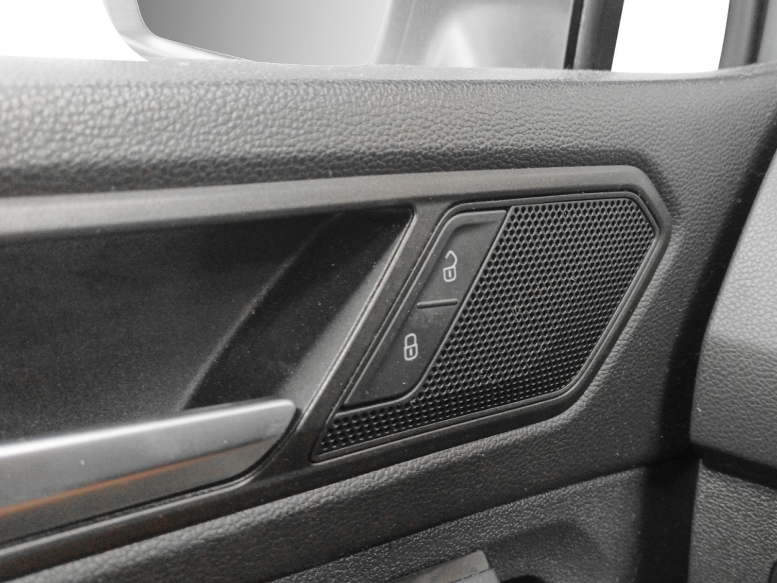 Volkswagen Tiguan Life 2.0 TDI DSG - foto 24