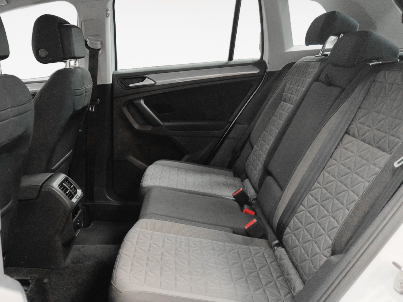 Volkswagen Tiguan Life 2.0 TDI DSG - foto 12
