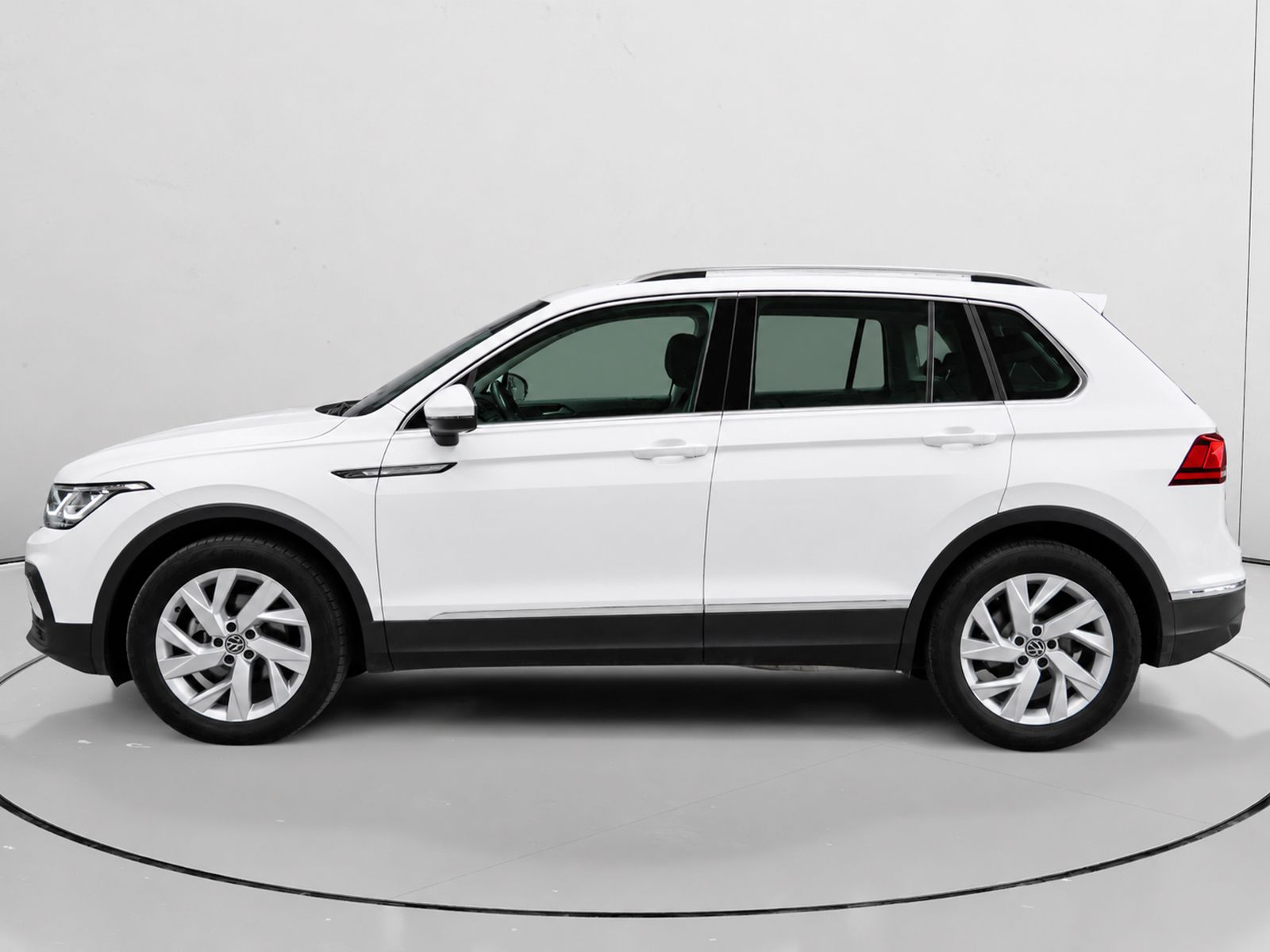 Volkswagen Tiguan Life 2.0 TDI DSG - foto 6