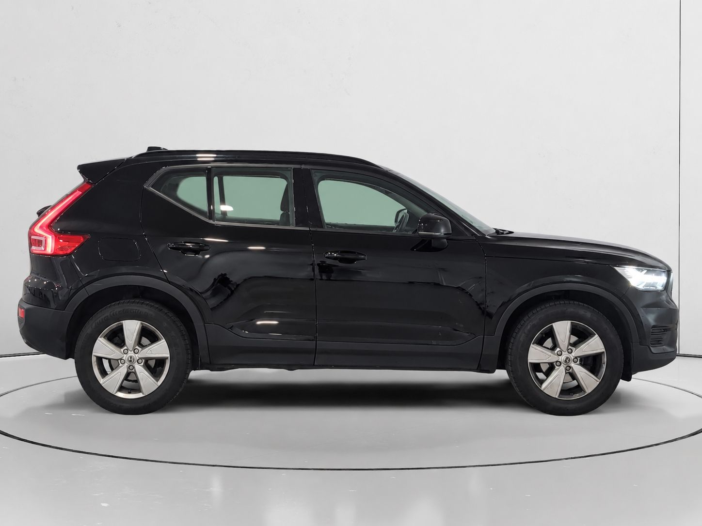 Volvo XC40 T2 Momentum Core - foto 2