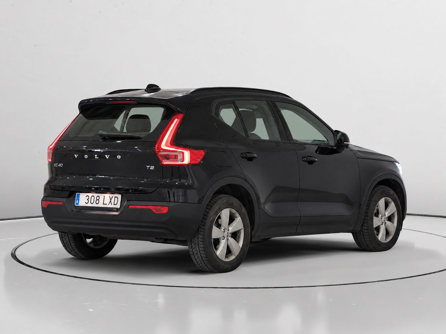 Volvo XC40 T2 Momentum Core - foto 3