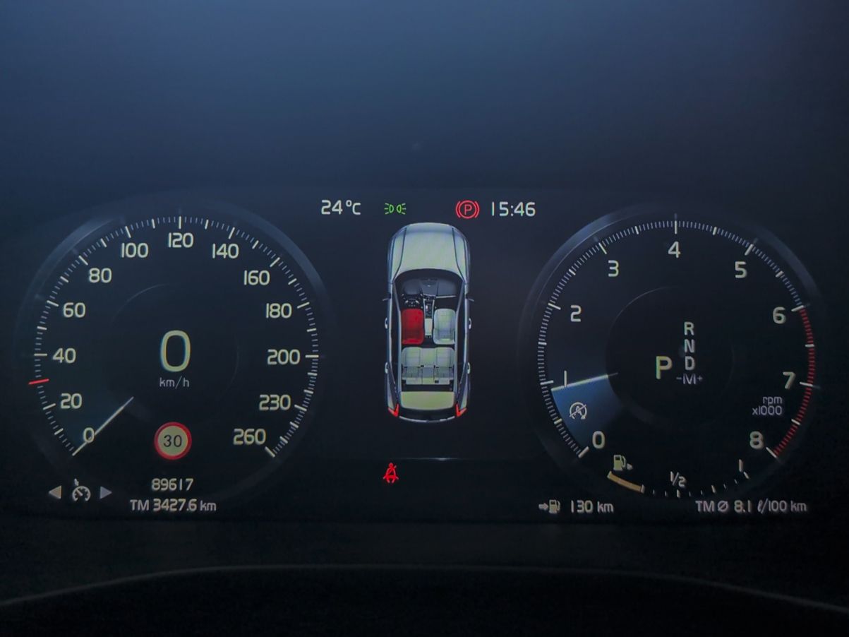 Volvo XC40 T2 Momentum Core - foto 16