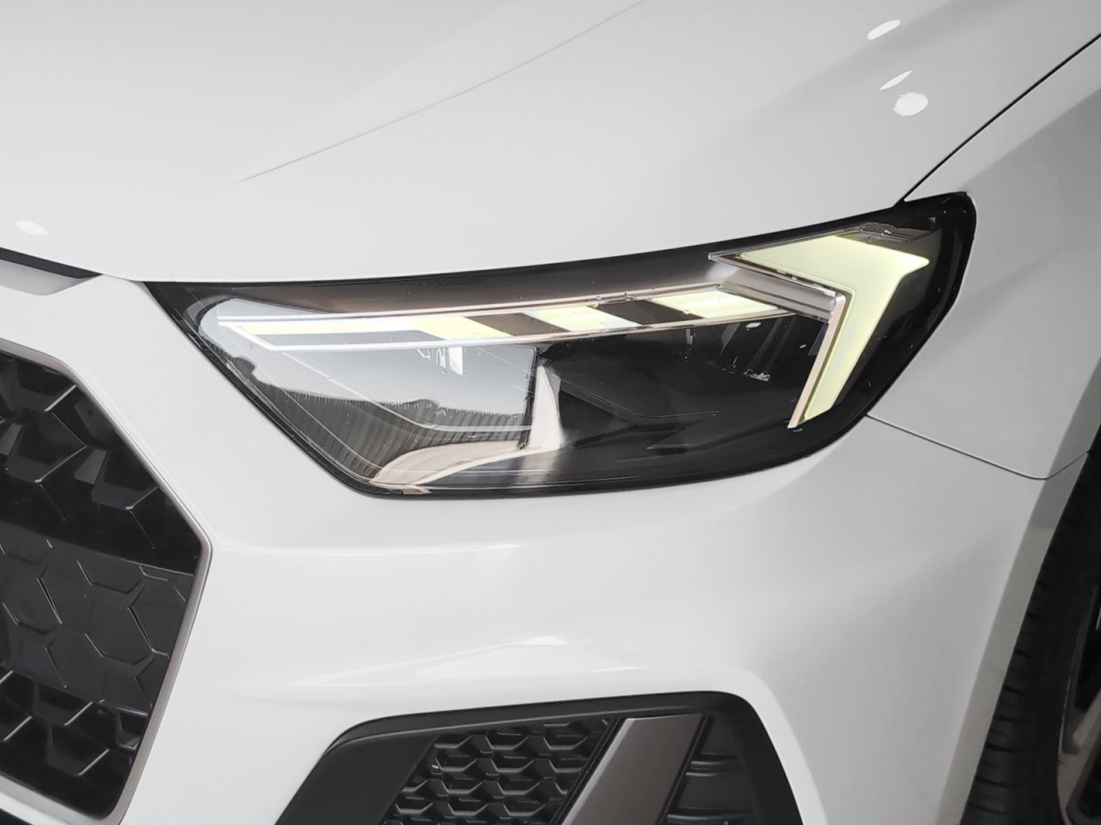 Audi A1 Adrenalin edition 30 TFSI S tronic - foto 23