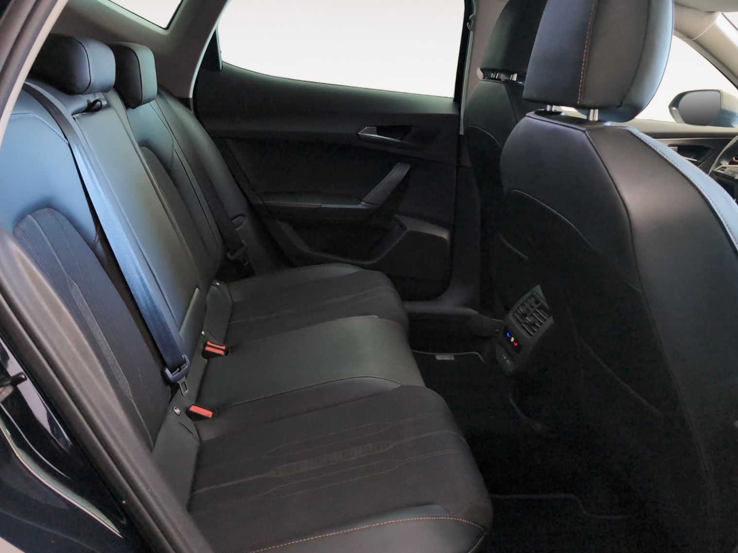 Cupra Formentor 1.5 TSI DSG - foto 11
