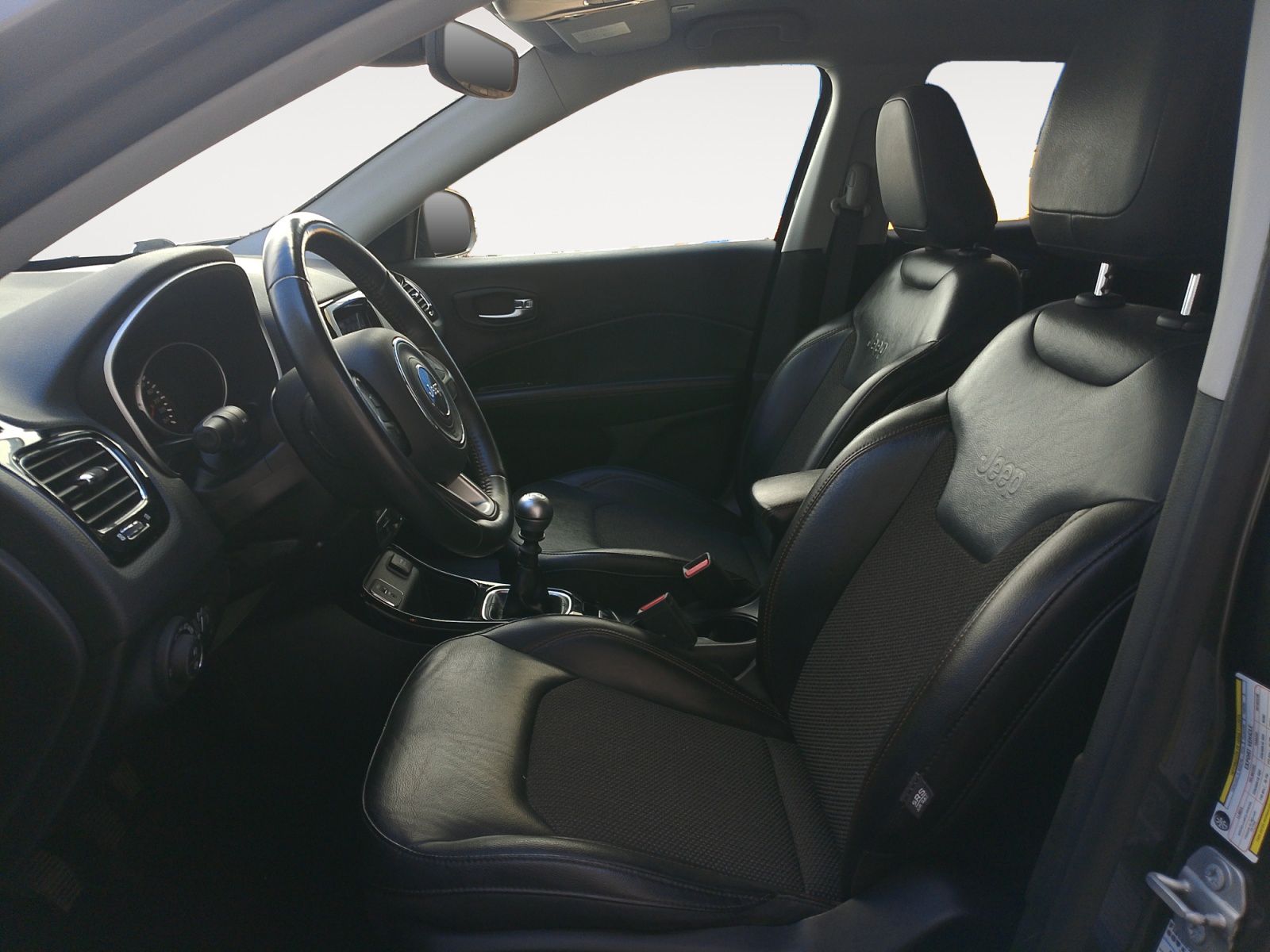 Jeep Compass 1.6 MultiJet Limited 4x2 - foto 11