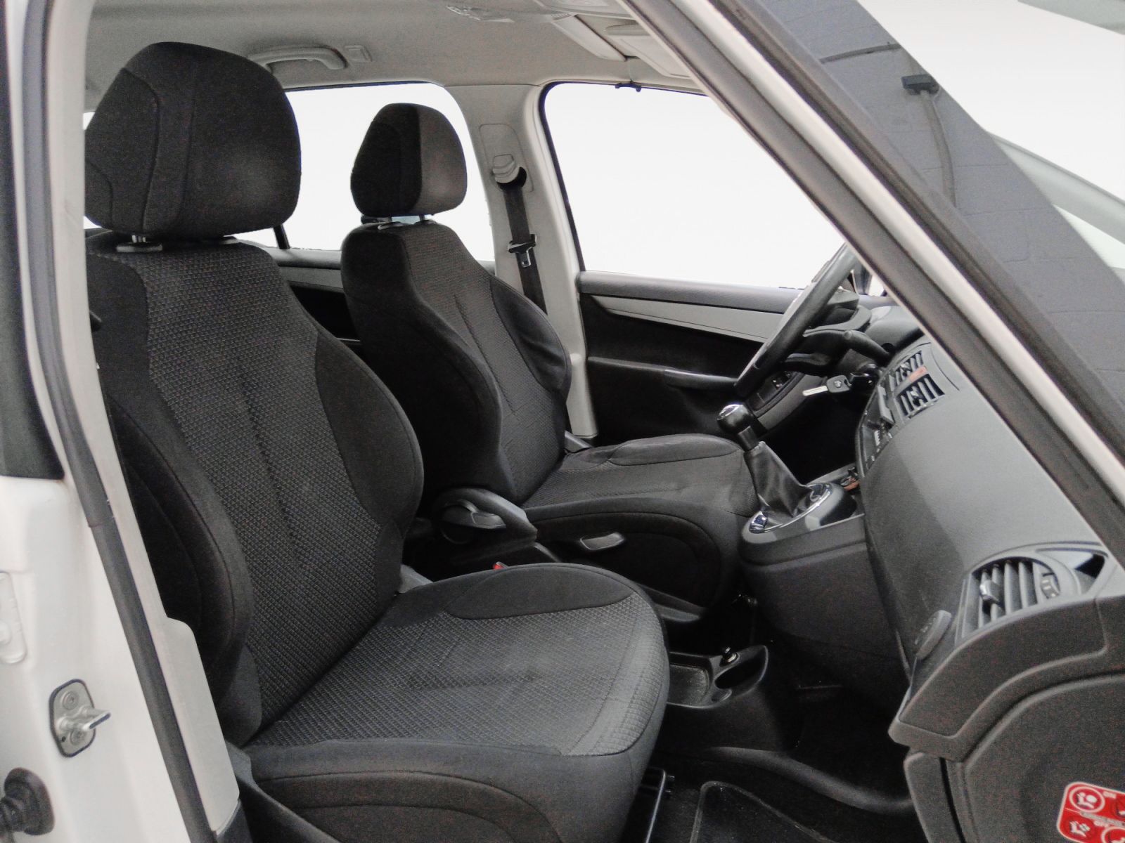 Citroën C4 Picasso 1.6 VTi Business - foto 13