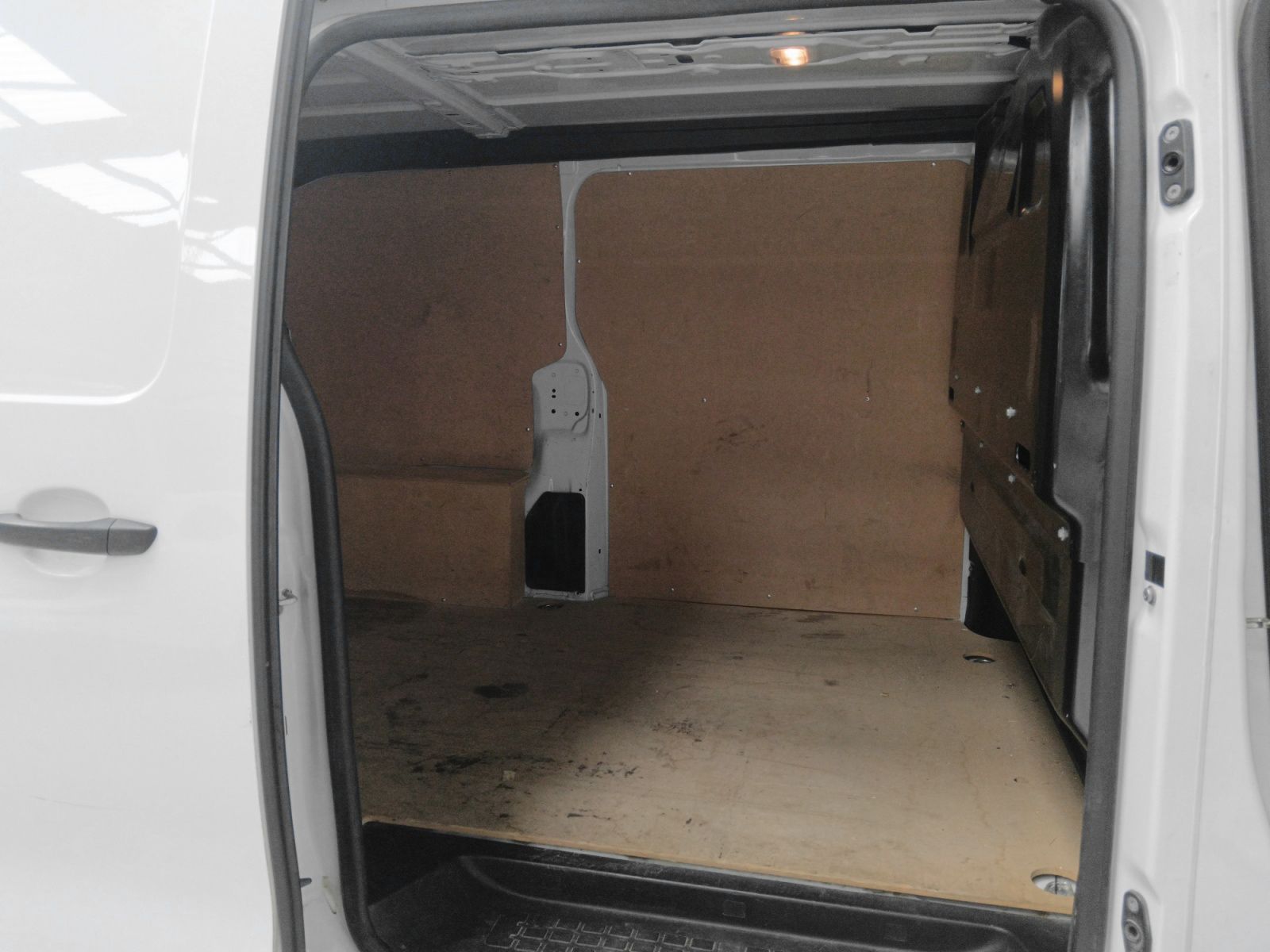 Fiat Scudo Furgon 1.5 BlueHDi L2 - foto 11