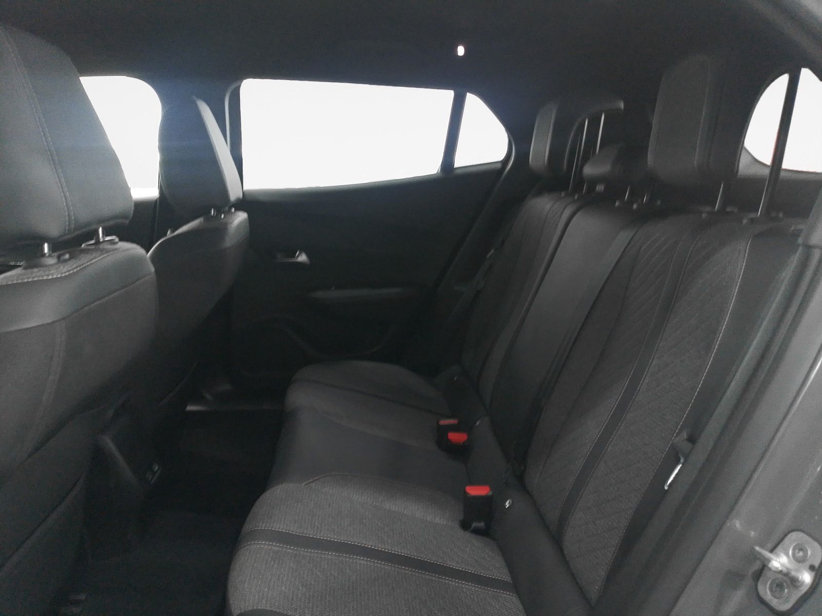 Peugeot 2008 PureTech 100 Allure - foto 12
