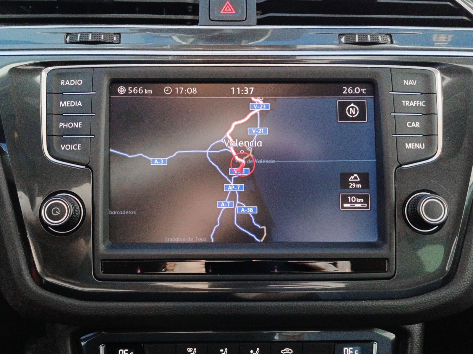 Volkswagen Tiguan Advance 2.0 TDI BMT - foto 18