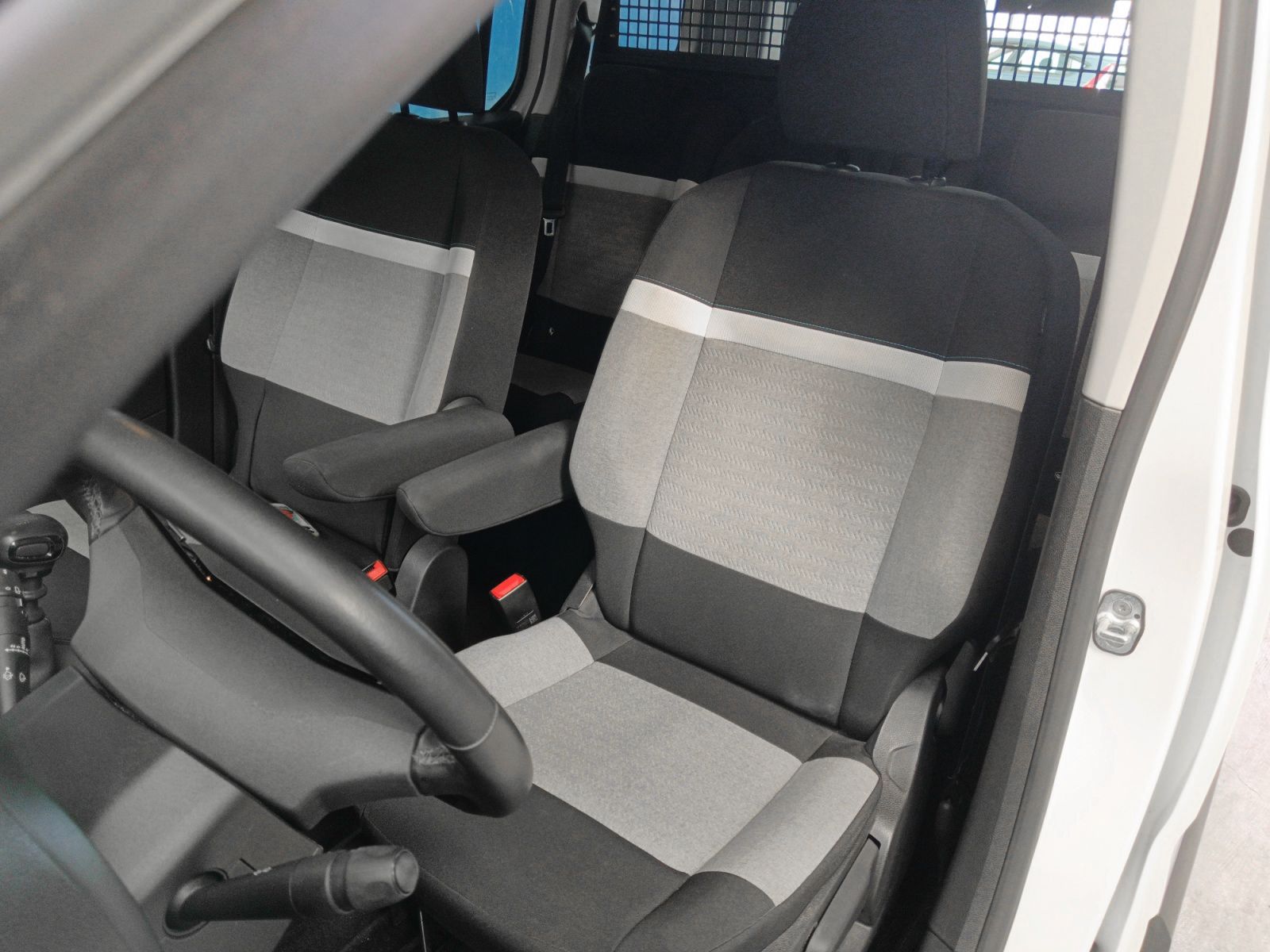 Citroën Berlingo BlueHDi 100 Plus Talla M - foto 24