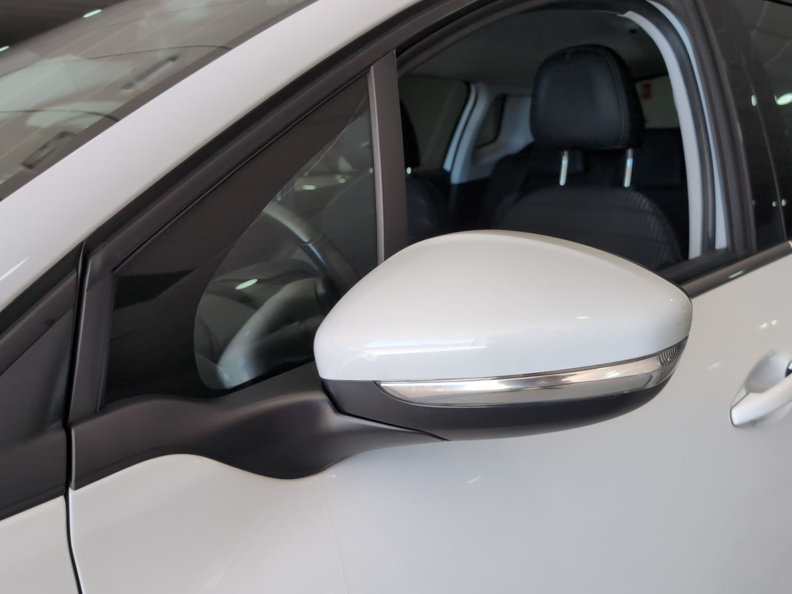 Peugeot 2008 PureTech 110 Allure - foto 24