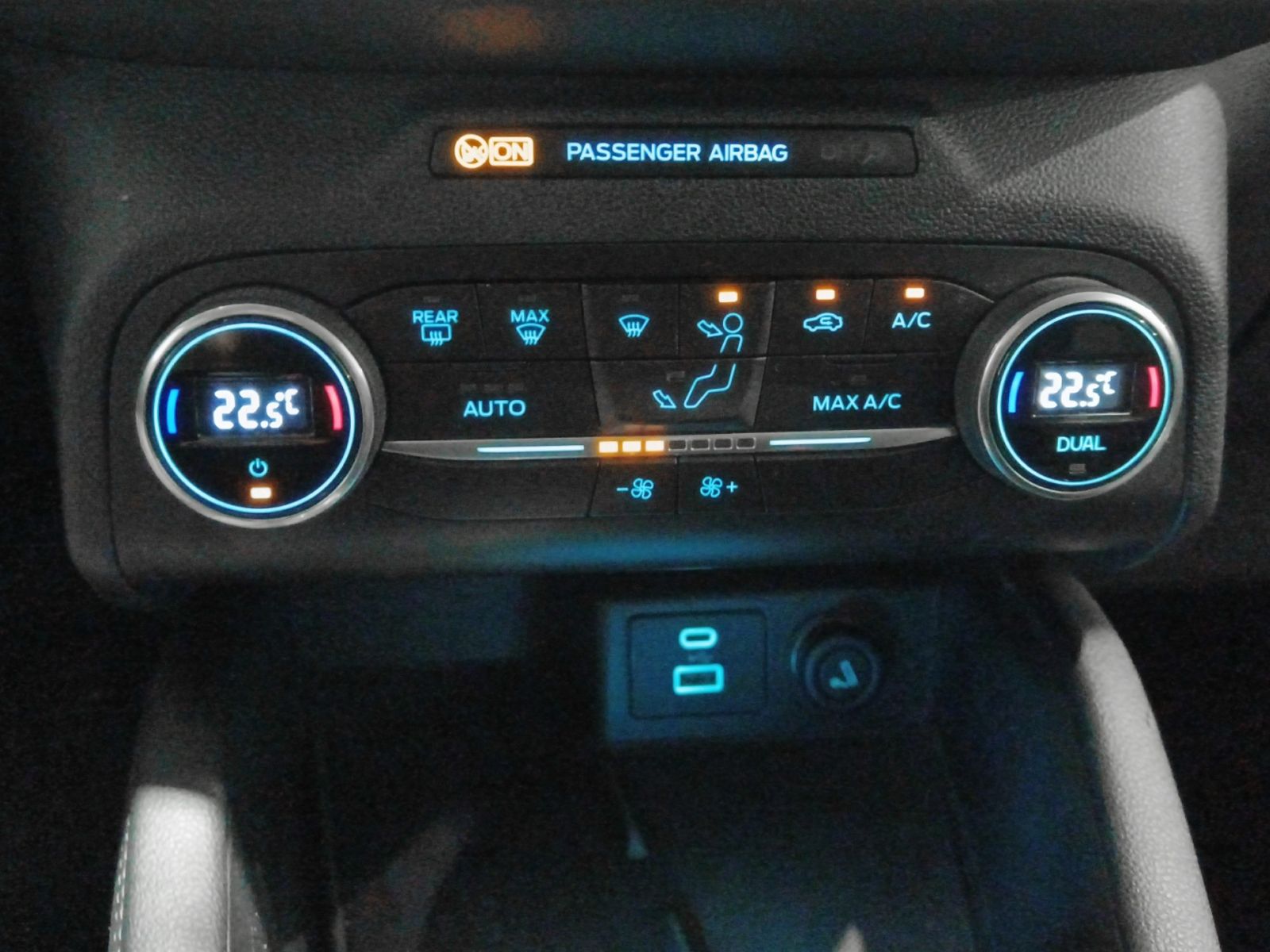 Ford Kuga 2.5 Duratec PHEV Titanium - foto 21