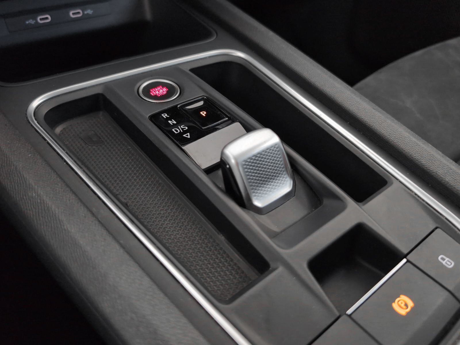 SEAT León 1.4 e-Hybrid Xcellence DSG - foto 17