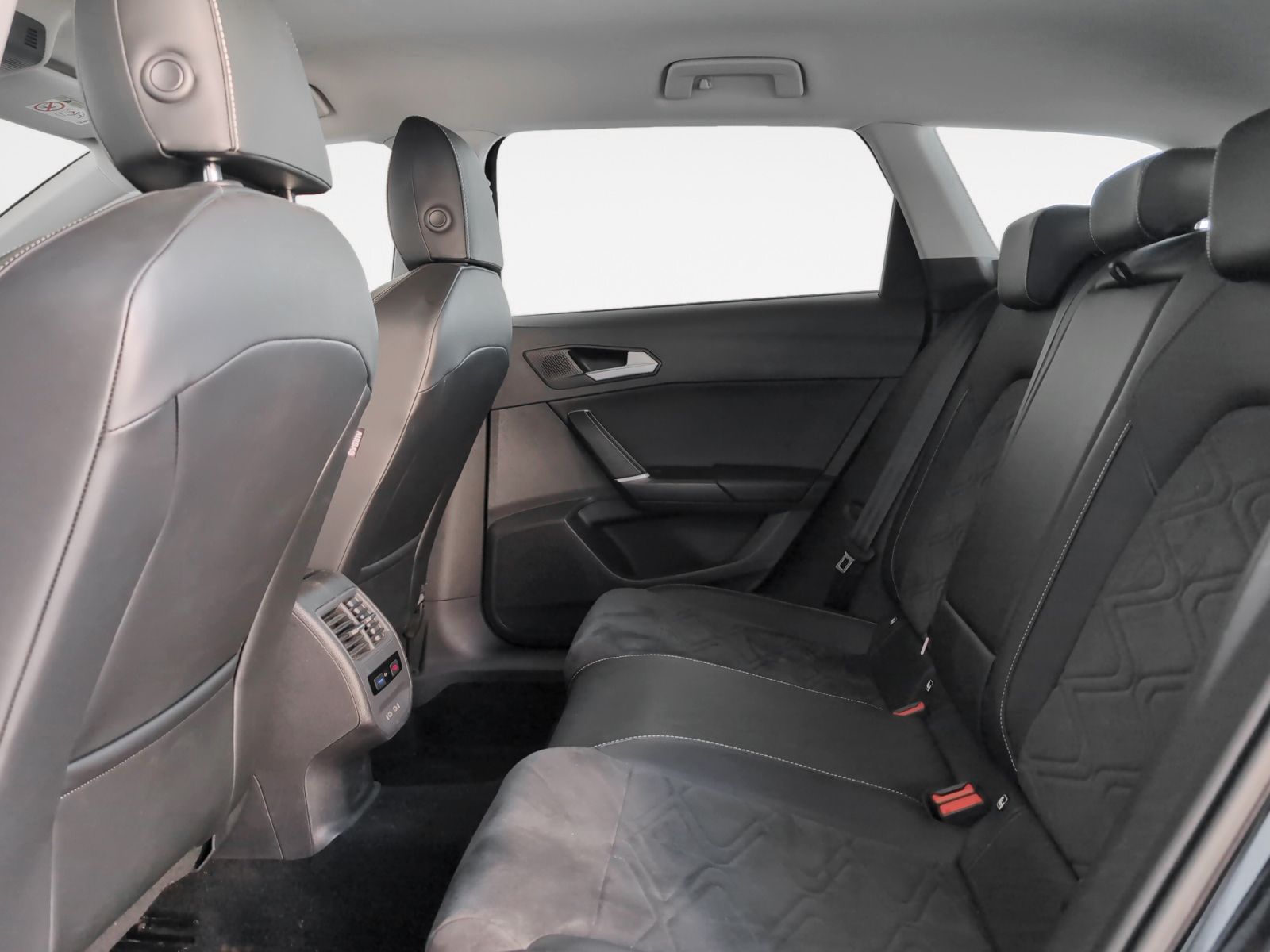 SEAT León 1.4 e-Hybrid Xcellence DSG - foto 12