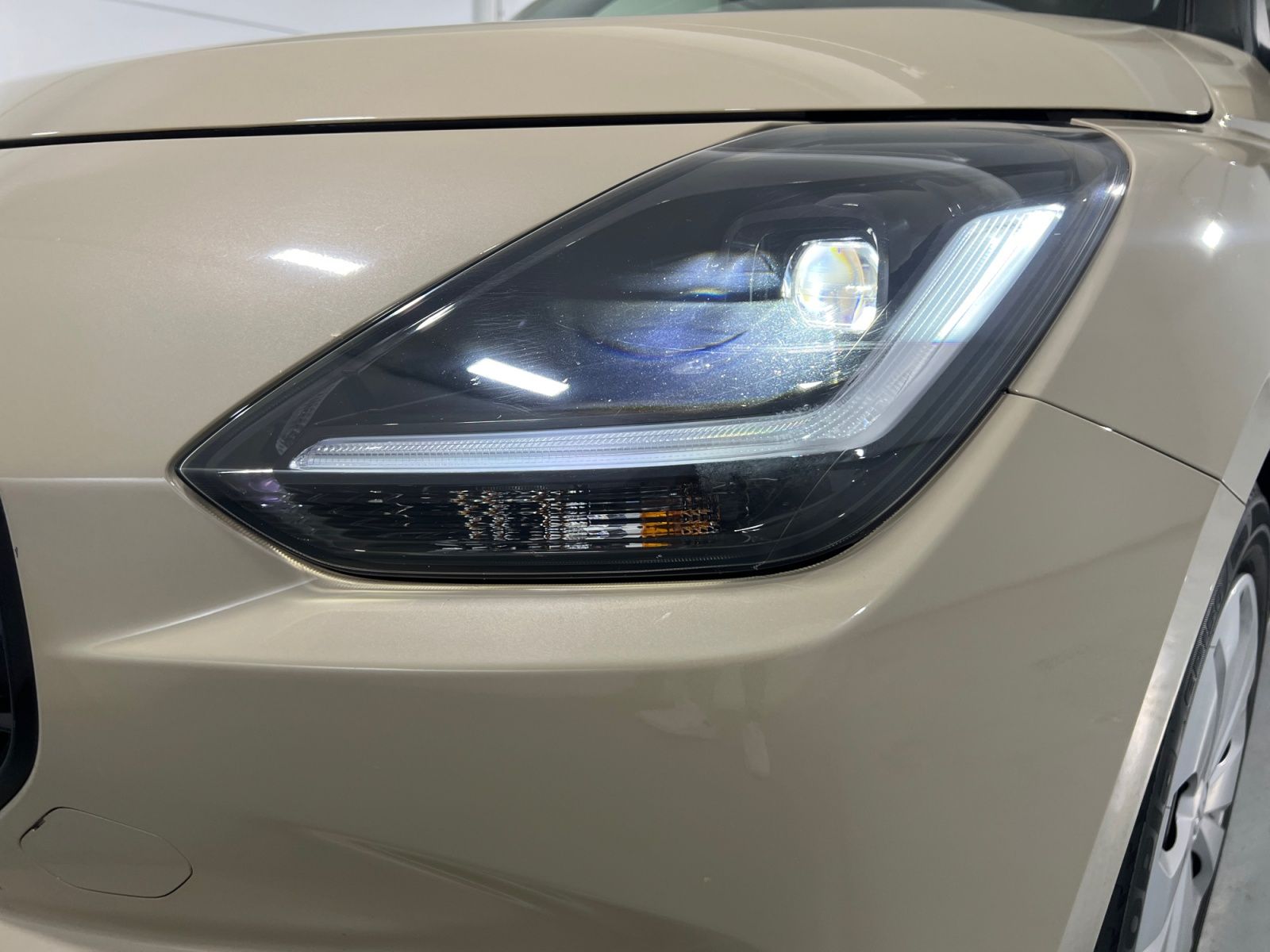 Suzuki Swift 1.2 Mild Hybrid S1 - foto 24
