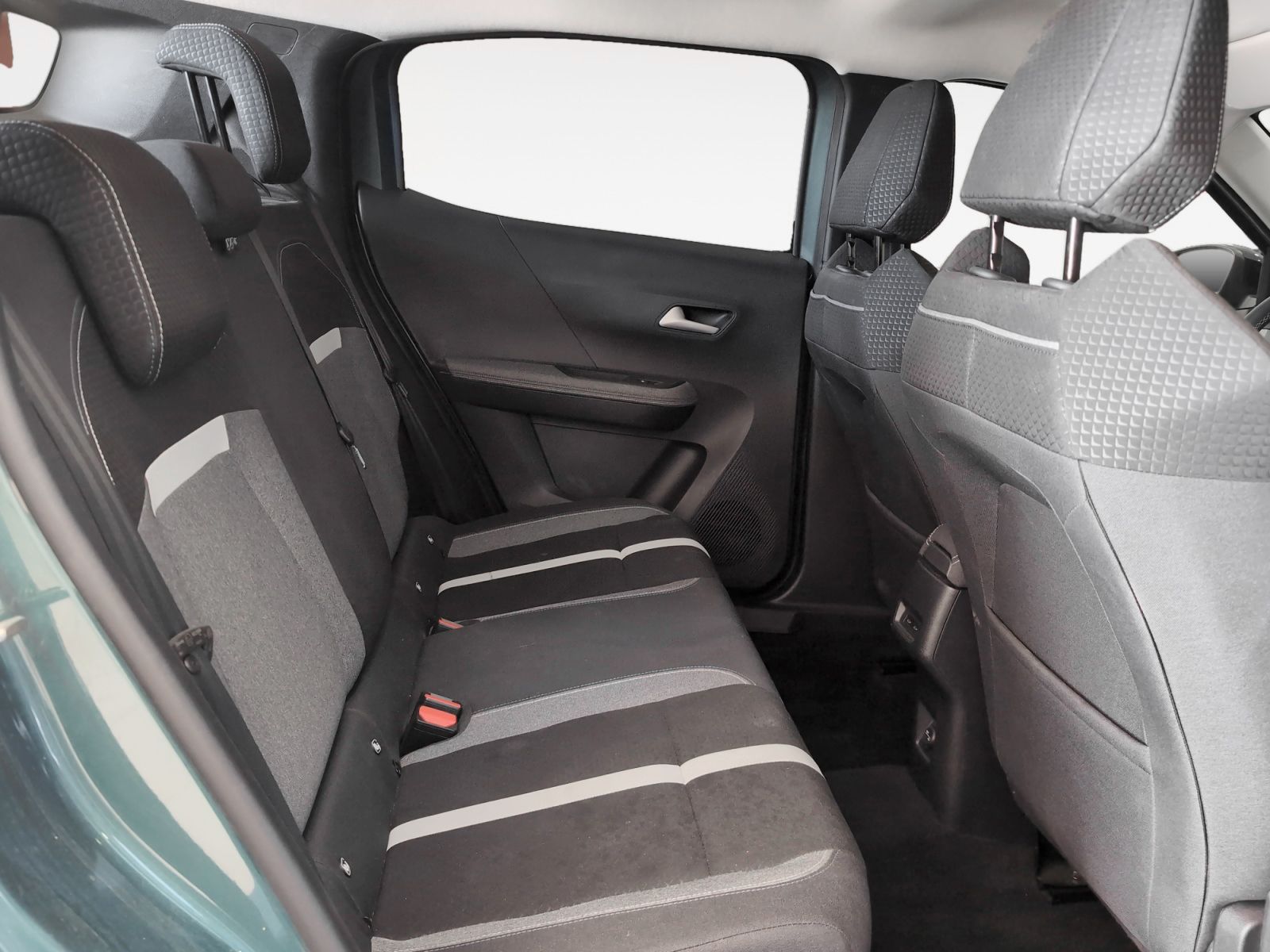 Opel Frontera 1.2T XHT Hybrid eDCT6 GS - foto 11