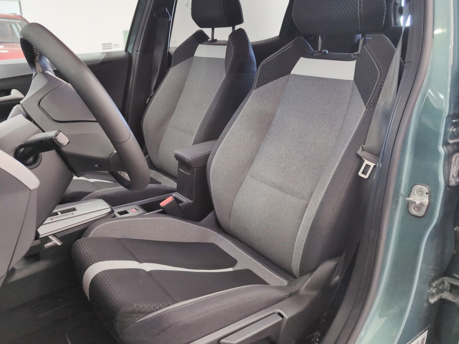Opel Frontera 1.2T XHT Hybrid eDCT6 GS - foto 22