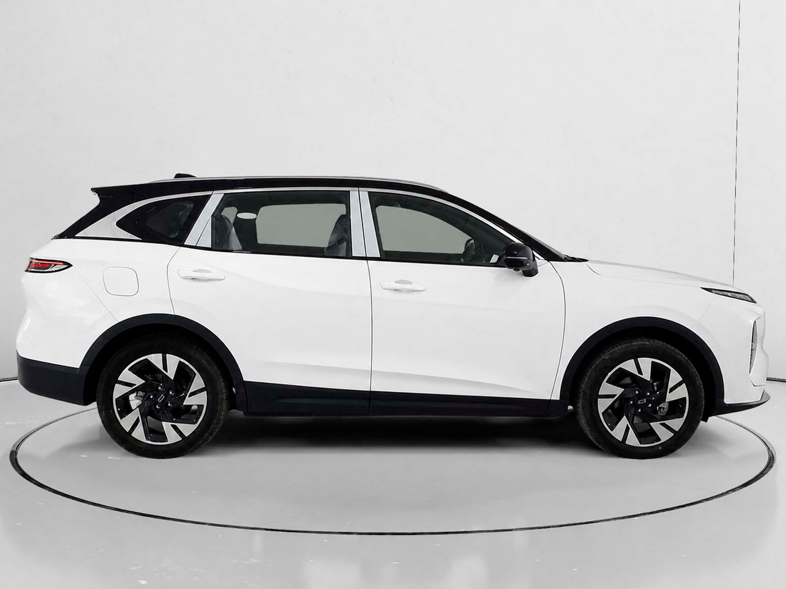 Bestune Joyee 07 1.5T PHEV Premium DCT - foto 2