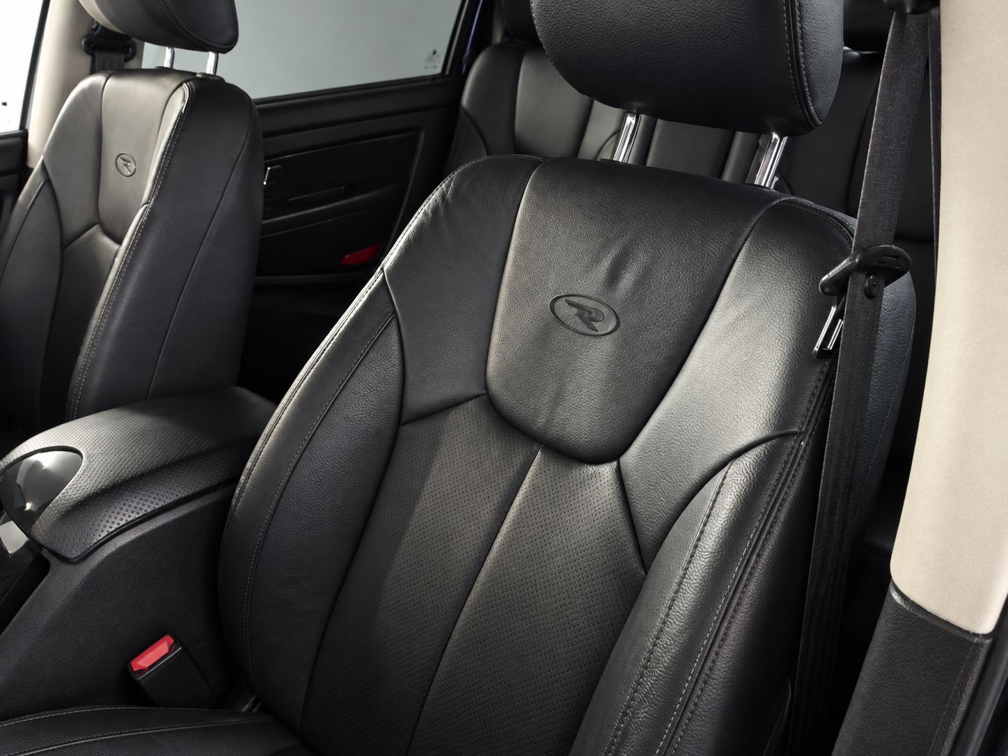 SsangYong Rexton D22DTR Premium 4x4 - foto 23