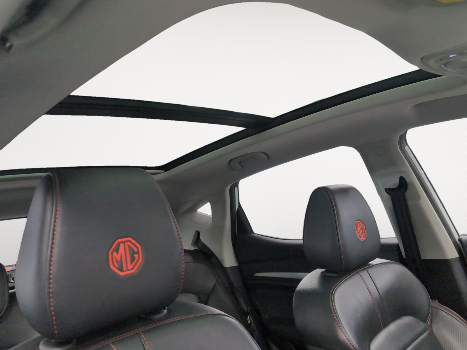 MG ZS 1.0T Luxury - foto 13