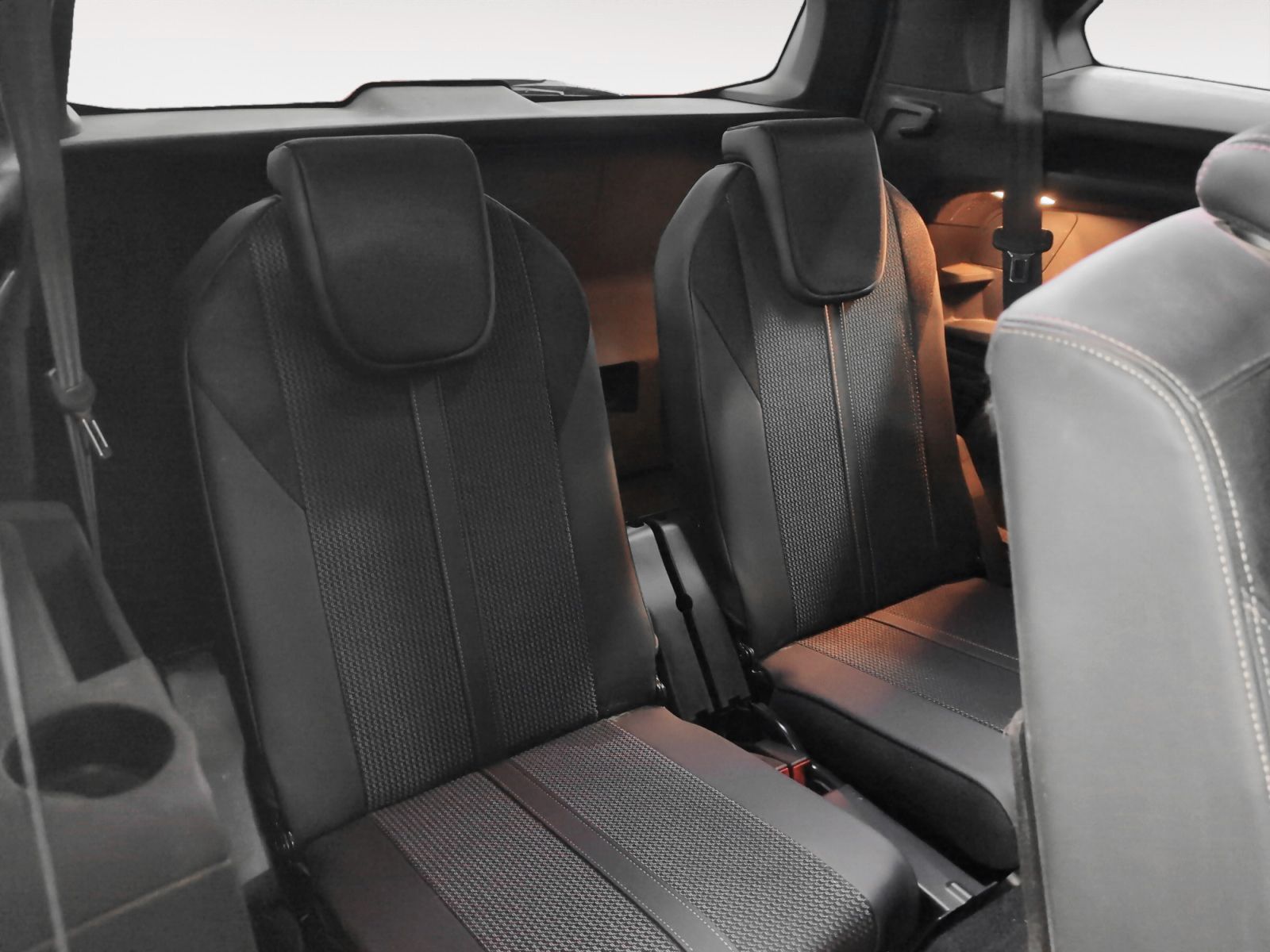 Peugeot 5008 BlueHDi 130 GT EAT8 - foto 12