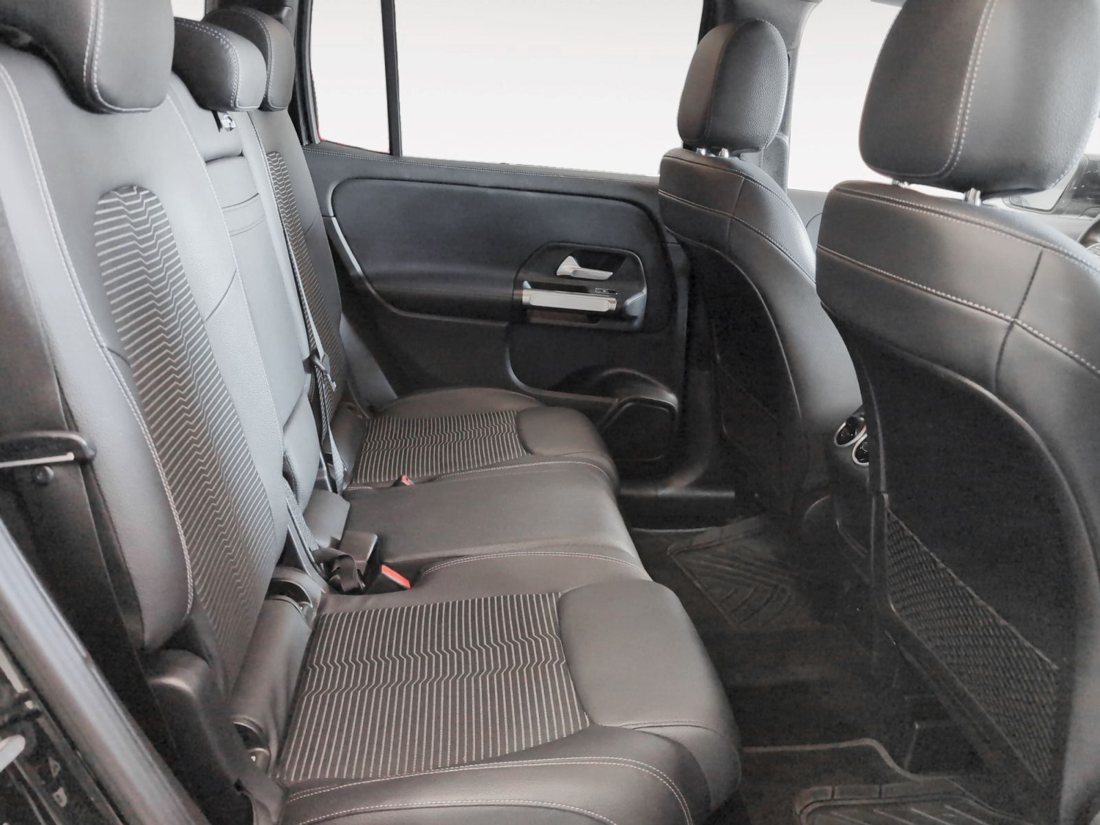 Mercedes-Benz GLB 200 d - foto 12