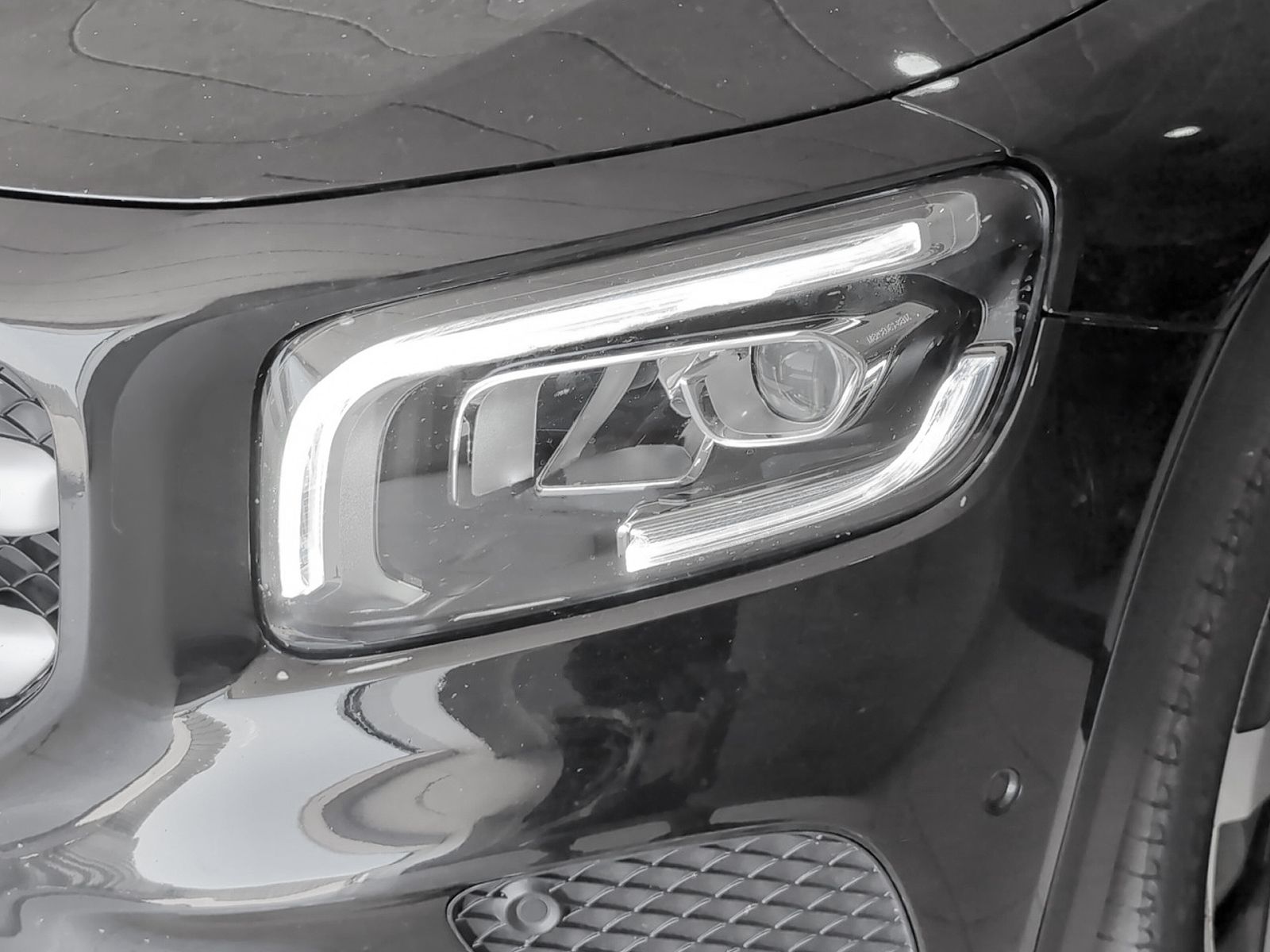 Mercedes-Benz GLB 200 d - foto 26