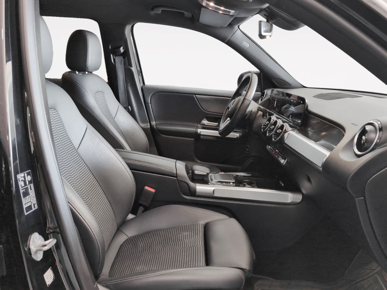 Mercedes-Benz GLB 200 d - foto 13