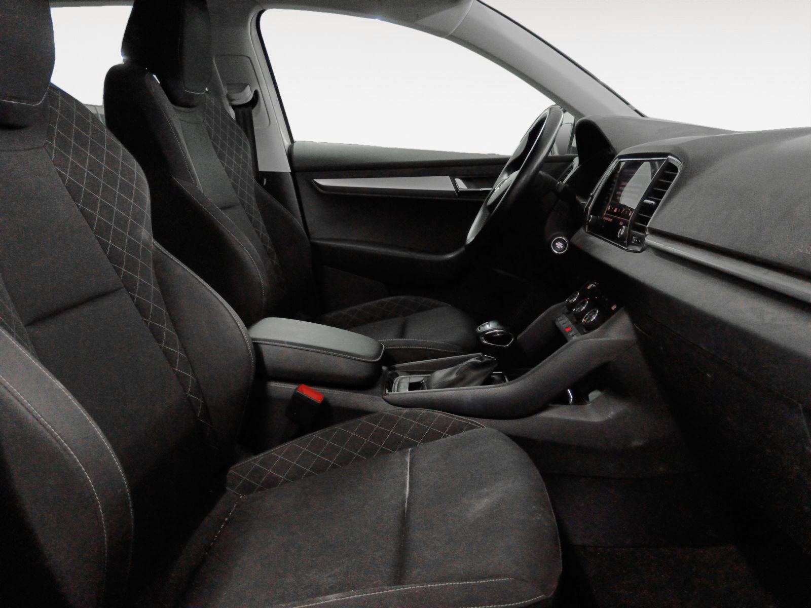 Škoda Karoq 2.0 TDI Ambition 4x4 DSG - foto 13