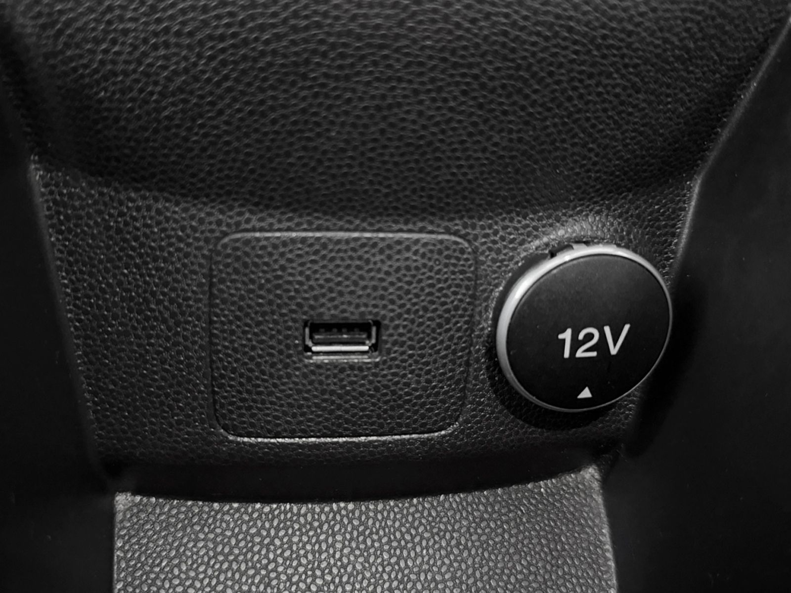 Ford Fiesta 1.0 EcoBoost Trend - foto 23