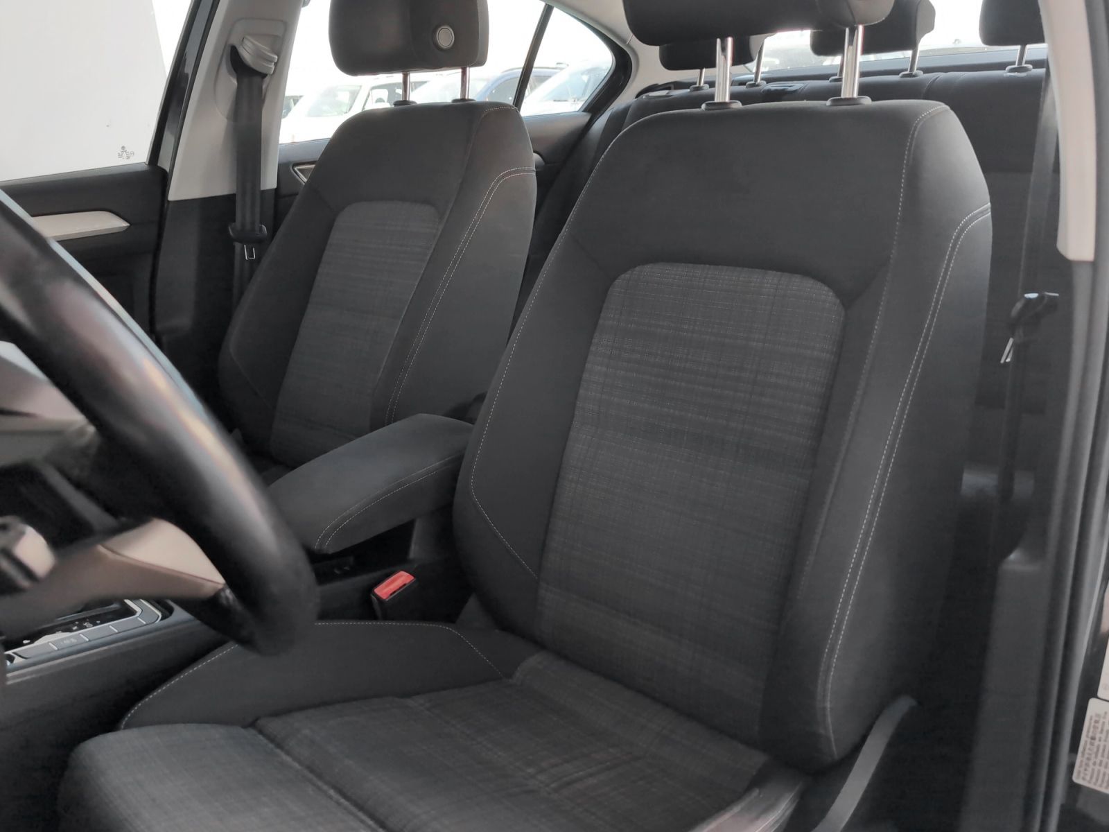 Volkswagen Passat Executive 1.5 TSI - foto 23