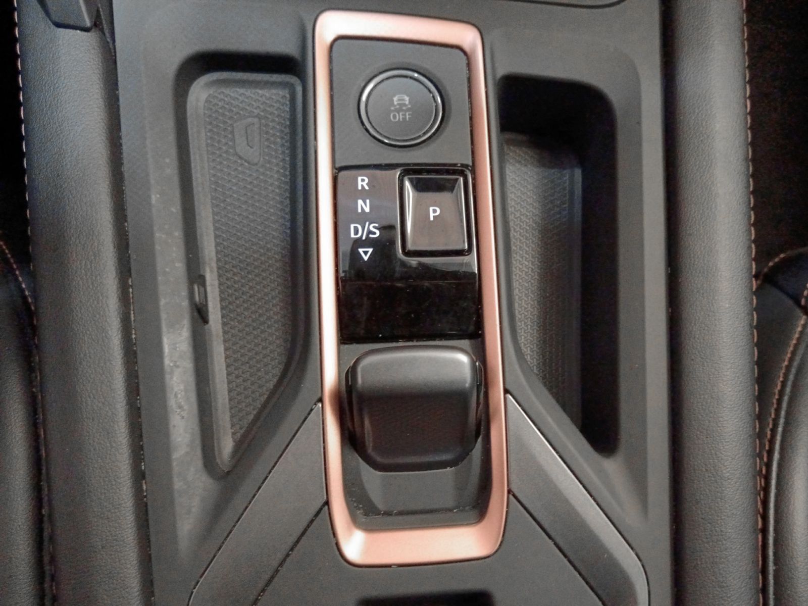 Cupra Formentor 1.5 TSI e-Hybrid DSG - foto 14