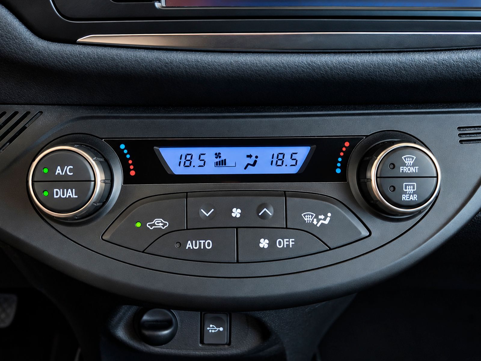 Toyota Yaris 1.5 Hybrid City - foto 22