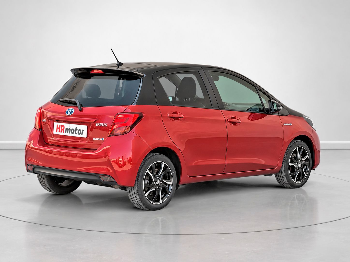 Toyota Yaris 1.5 Hybrid City - foto 3