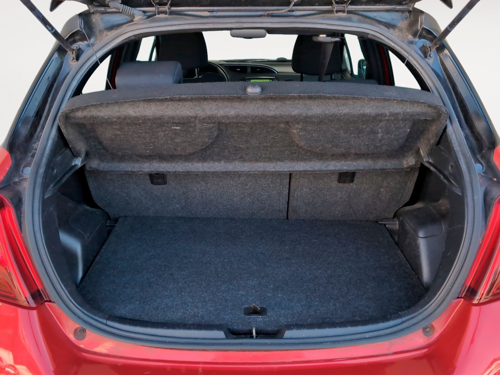 Toyota Yaris 1.5 Hybrid City - foto 15