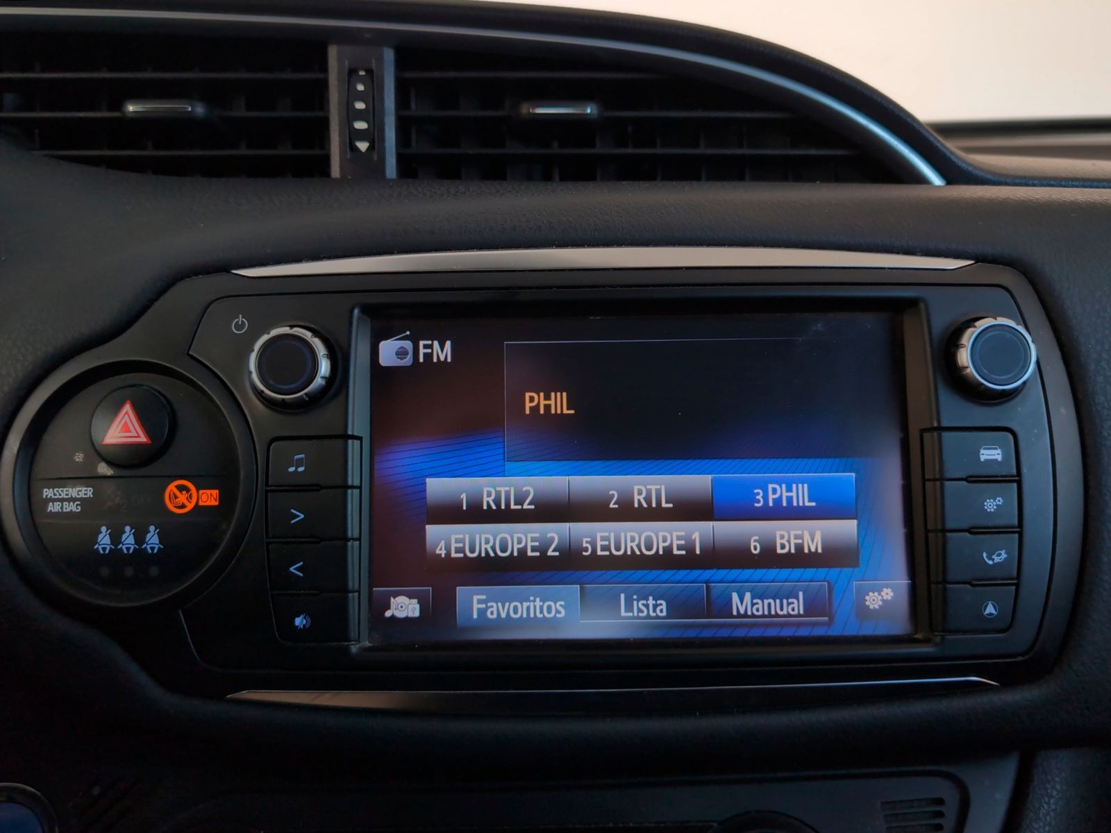 Toyota Yaris 1.5 Hybrid City - foto 20