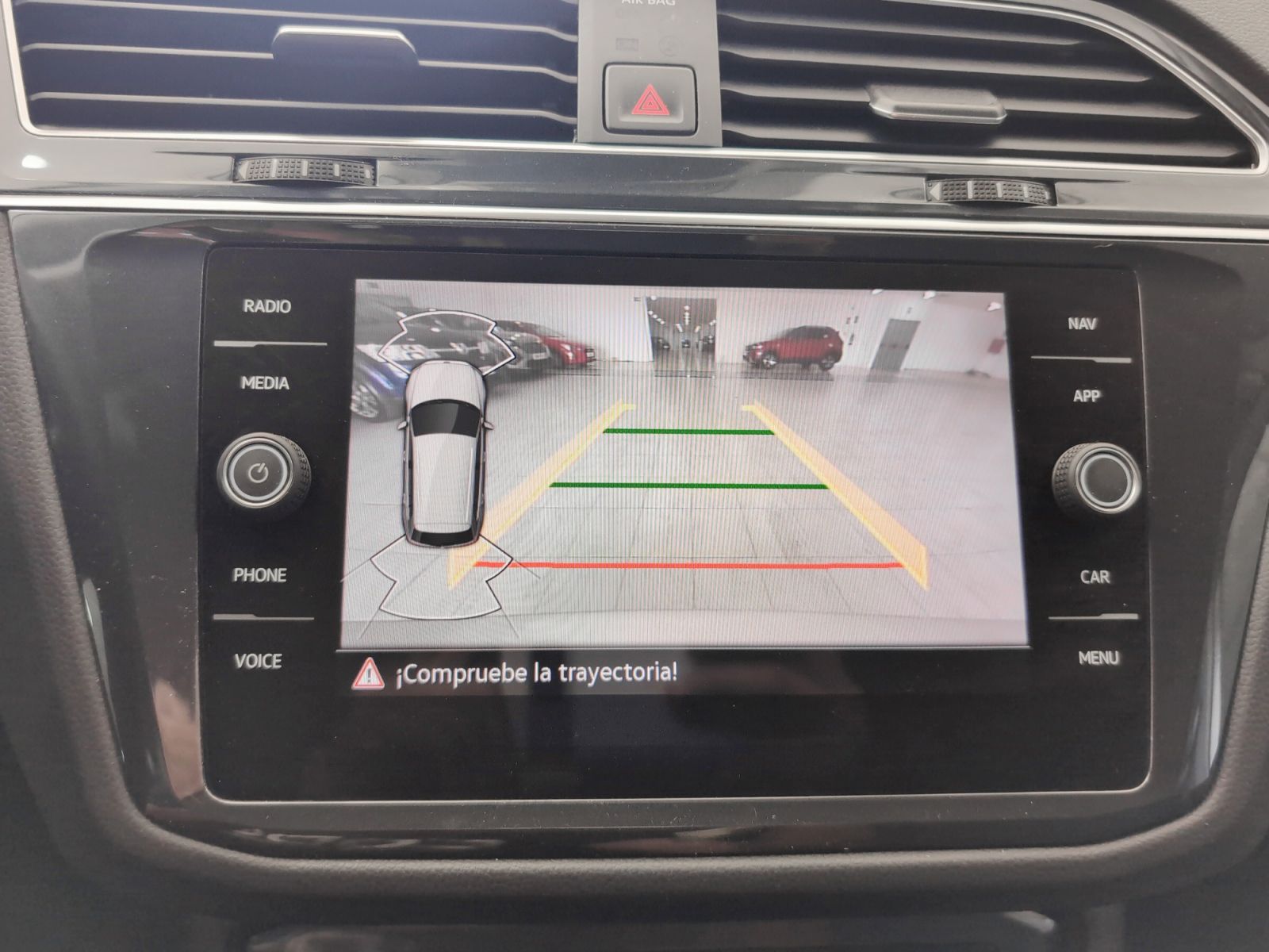 Volkswagen Tiguan Life 2.0 TDI DSG - foto 22