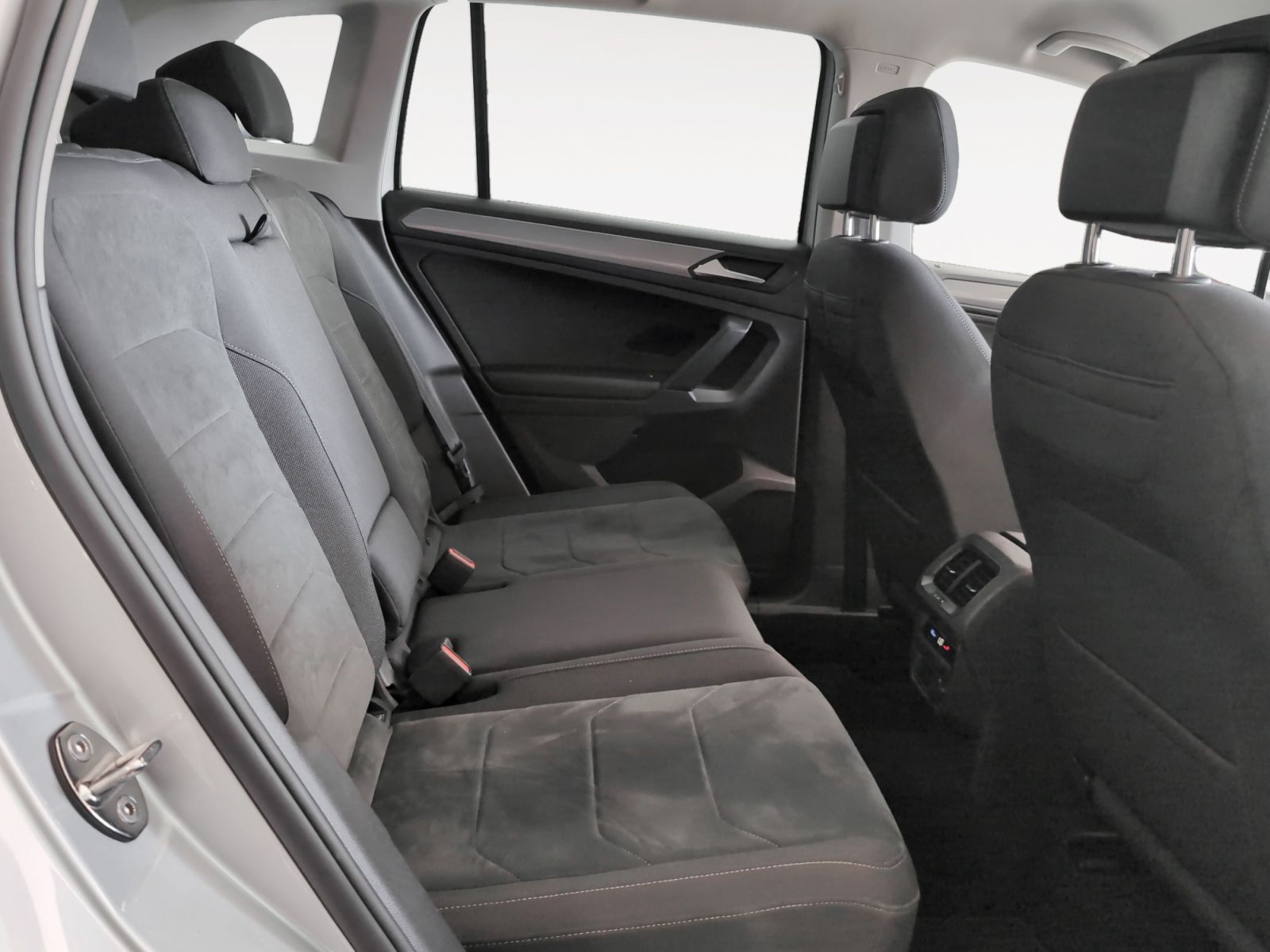 Volkswagen Tiguan Life 2.0 TDI DSG - foto 12