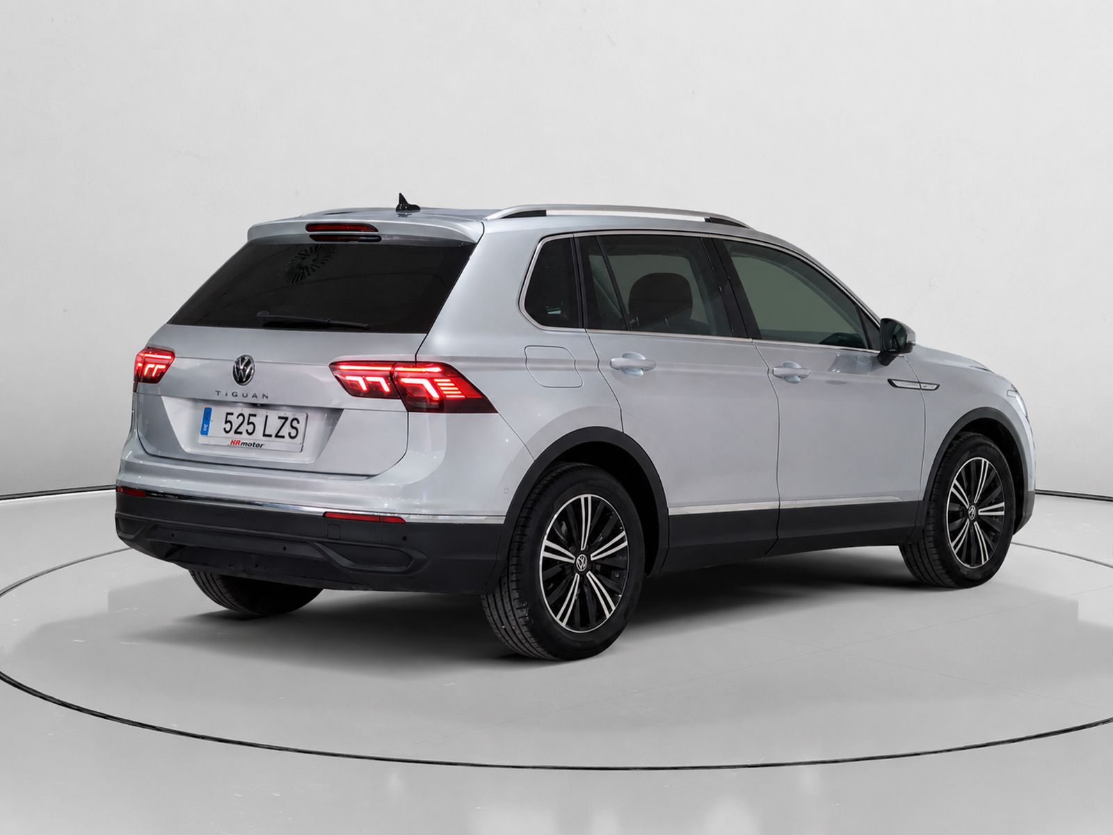 Volkswagen Tiguan Life 2.0 TDI DSG - foto 3