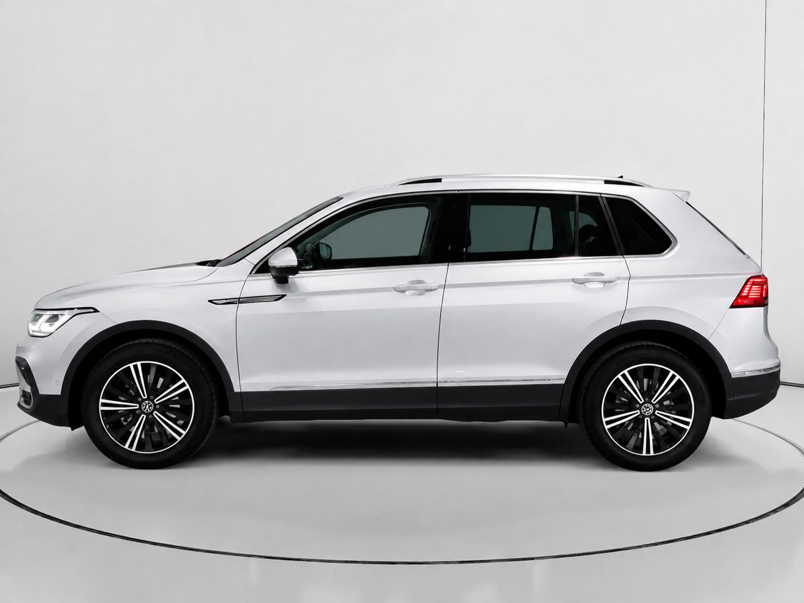 Volkswagen Tiguan Life 2.0 TDI DSG - foto 6