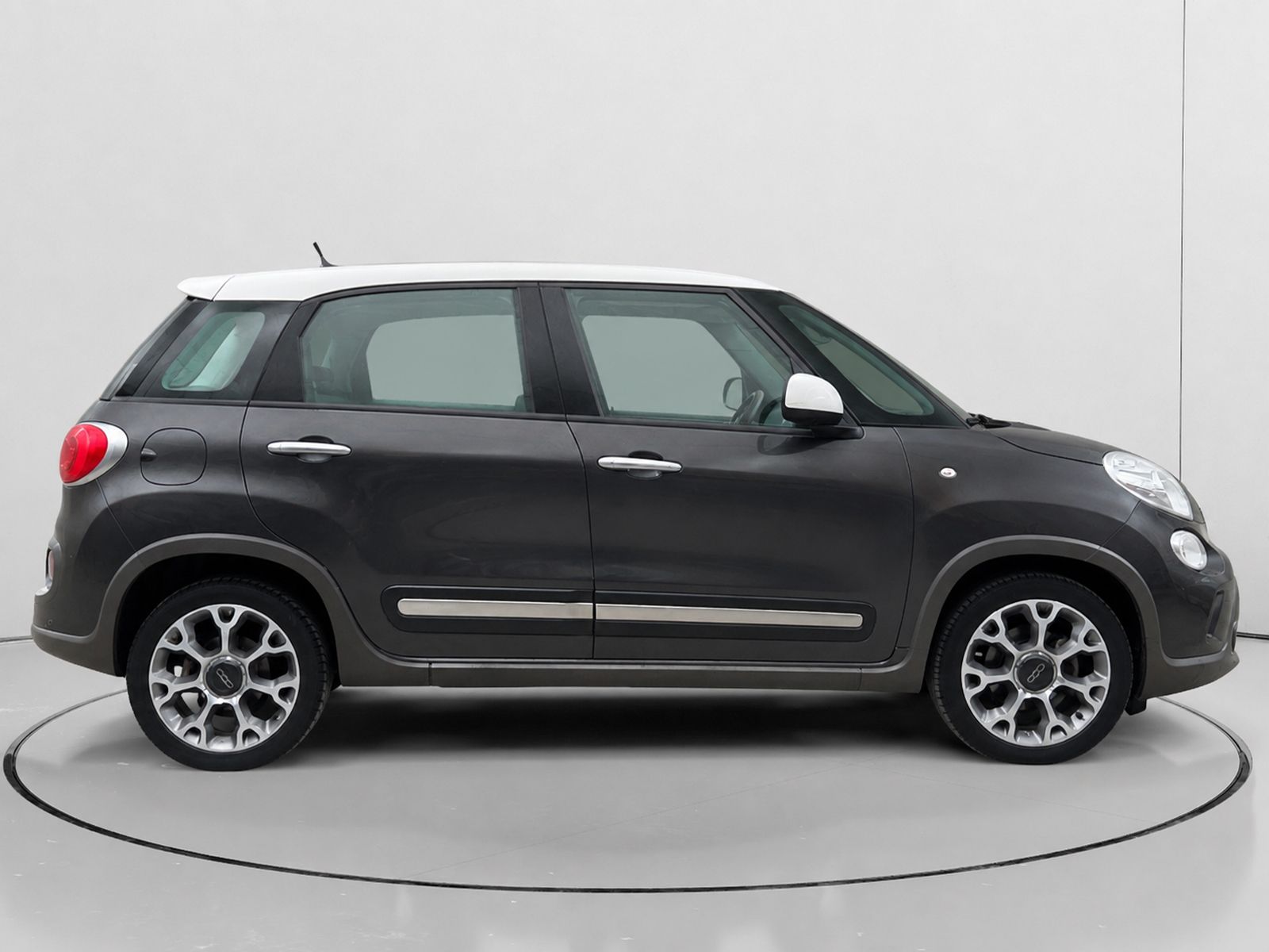 Fiat 500L 1.4 Trekking Lite - foto 2