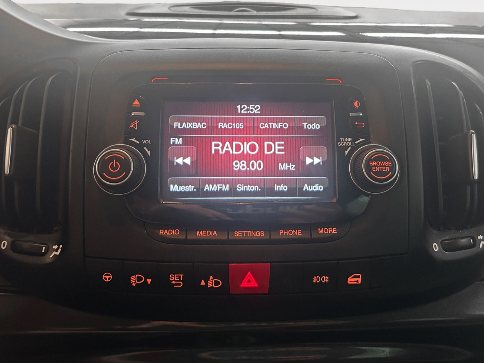 Fiat 500L 1.4 Trekking Lite - foto 18