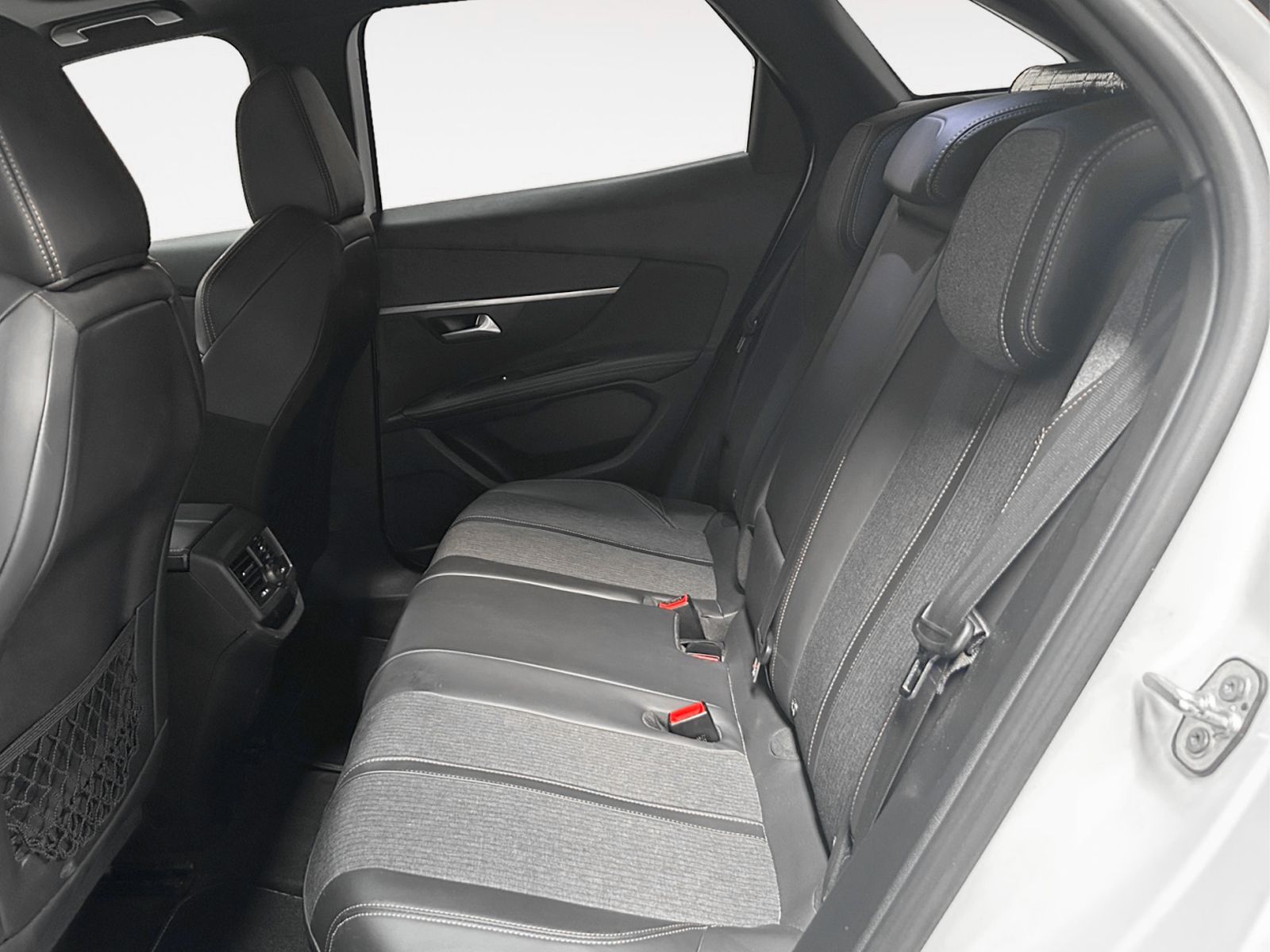 Peugeot 3008 BlueHDi 150 GT Line - foto 12