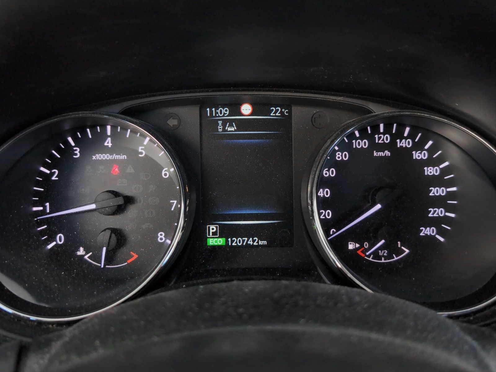 Nissan Qashqai DIG-T 115 Acenta 4x2 XTronic - foto 16