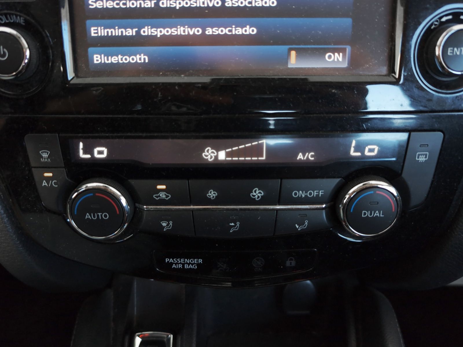 Nissan Qashqai DIG-T 115 Acenta 4x2 XTronic - foto 22