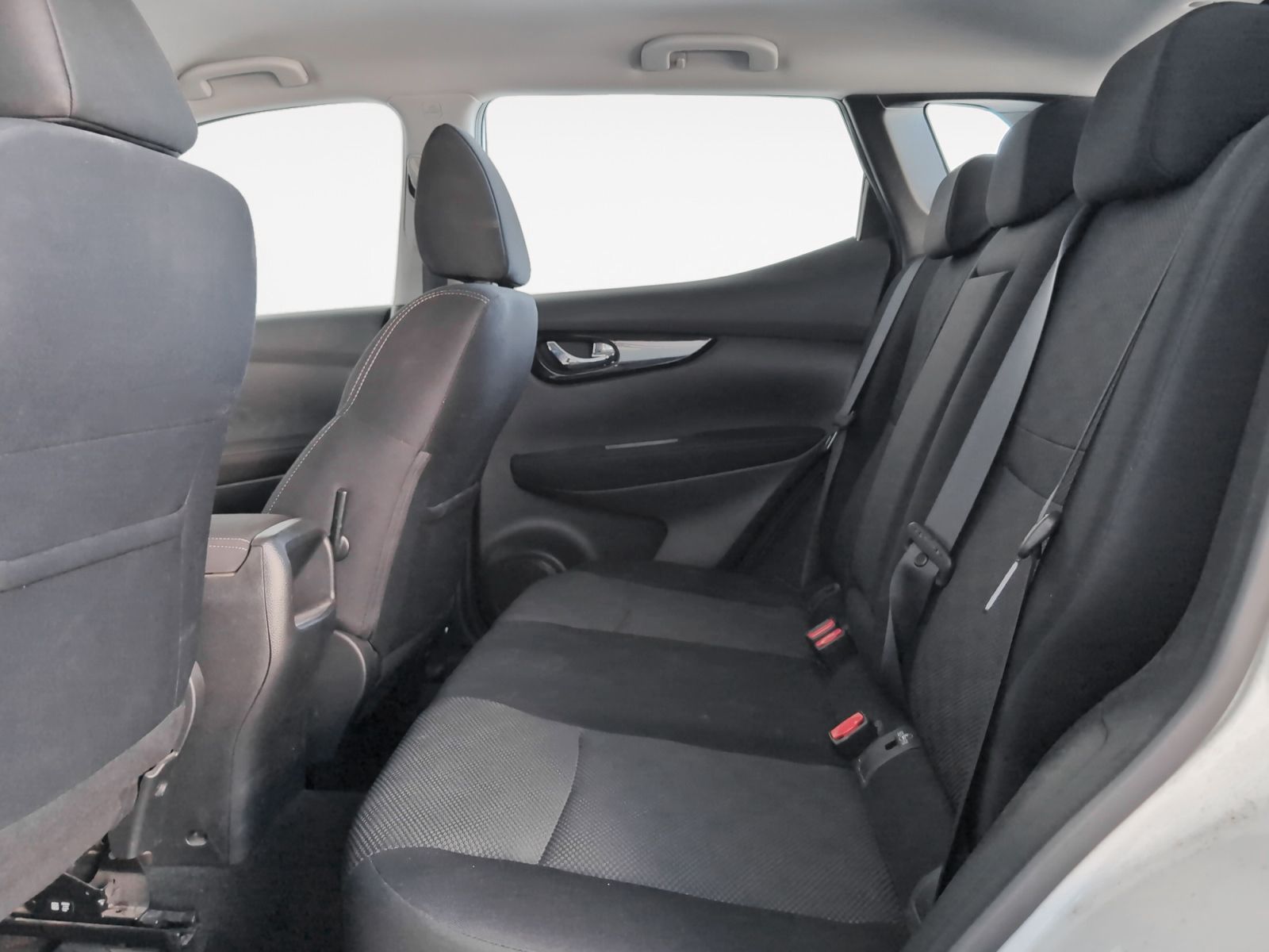 Nissan Qashqai DIG-T 115 Acenta 4x2 XTronic - foto 12