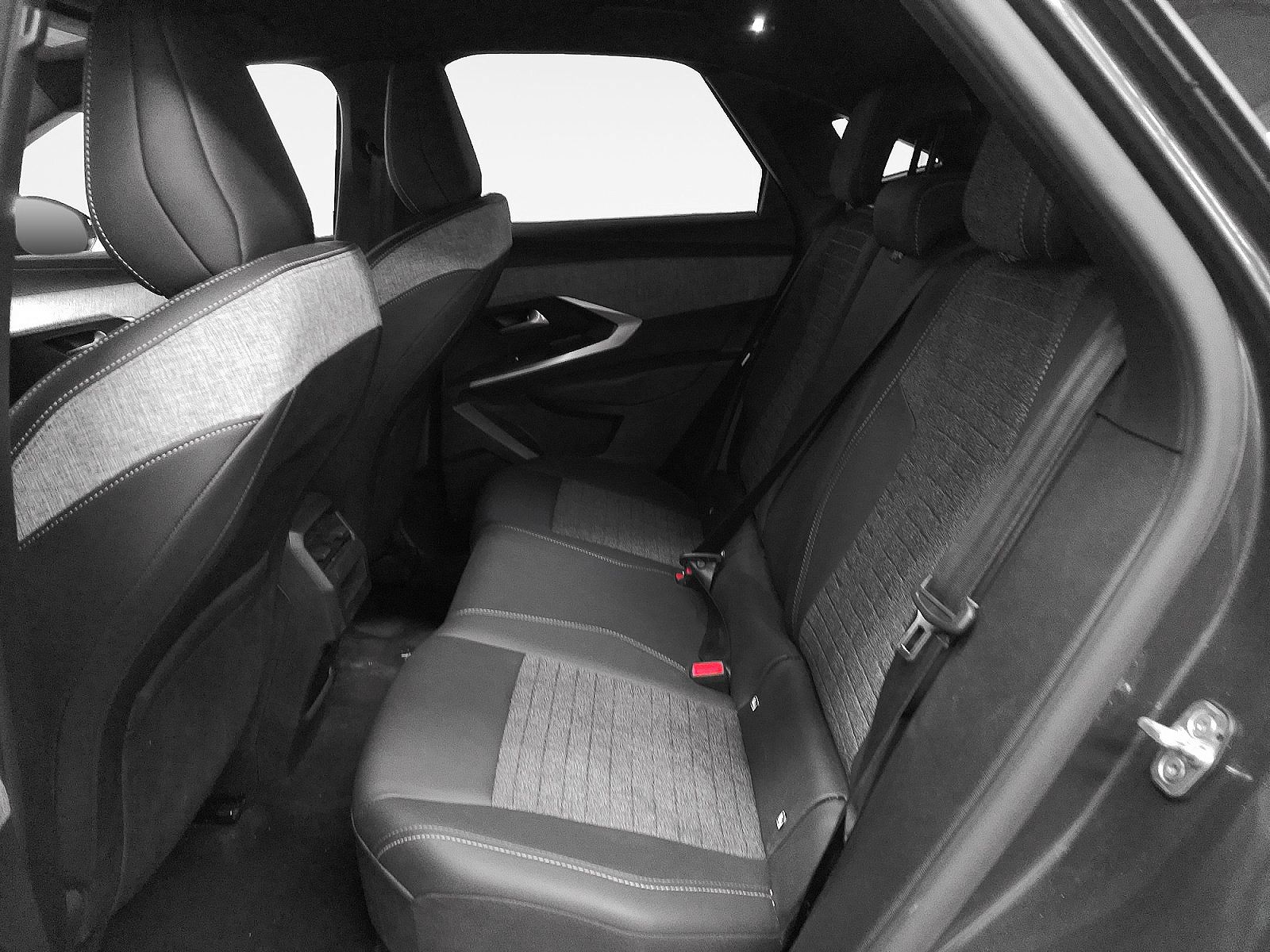 Peugeot 3008 1.2 Allure eDCS6 - foto 11