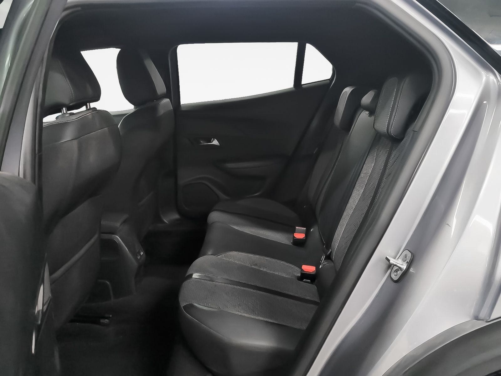 Peugeot 2008 PureTech 100 Allure - foto 12